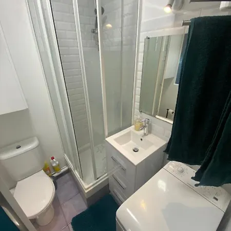 Studio Calme Et Refait A Neuf Lägenhet Paris